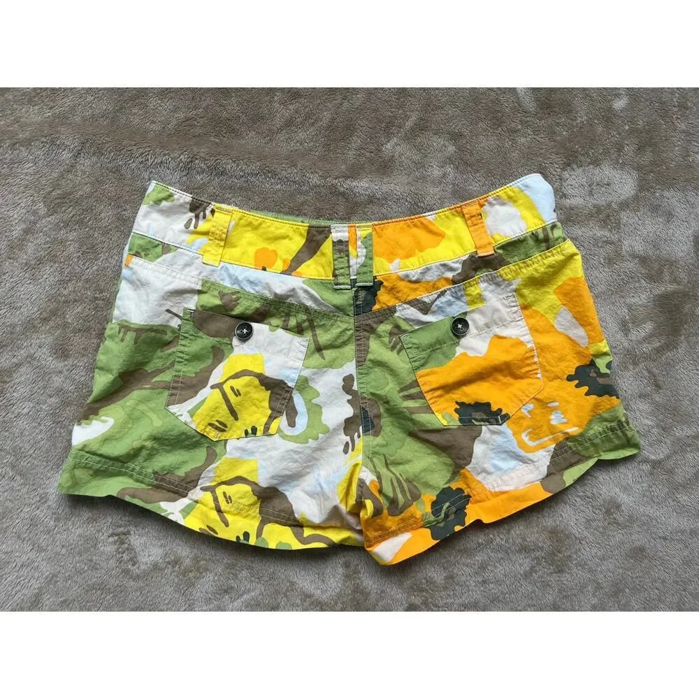 New York & Company Floral Camo Chino Shorts‎ Women’s Size 6 - Picture 3 of 6